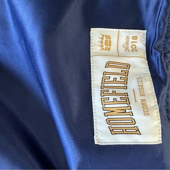 Classic Vintage Pullover Winbreaker - Picture 3 of 3